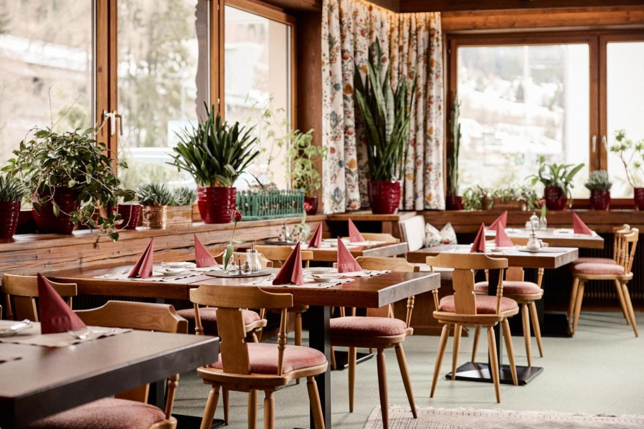 "Quality Hosts Arlberg" Hotel Garni Moessmer Sankt Anton am Arlberg Bagian luar foto